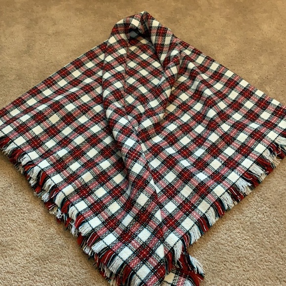 Women’s shawl - Picture 3 of 5